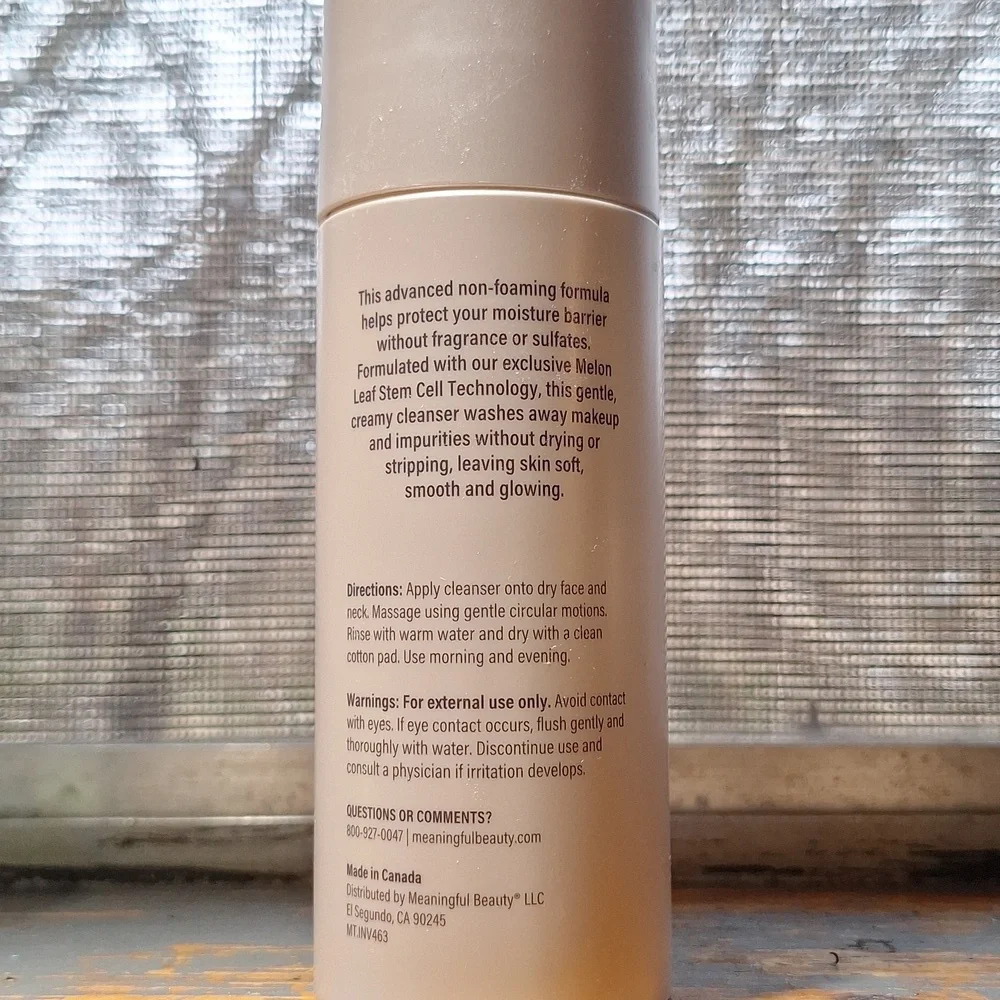 Meaningful Beauty Skincare Collection - Cream and Purple by Cindy Crawford - Picture 4 of 11